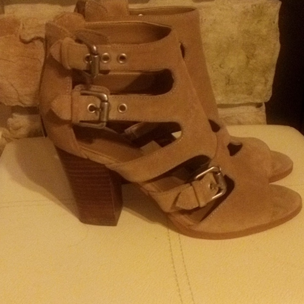 Women's size 6.5 mark fisher suede  darknatural sandal